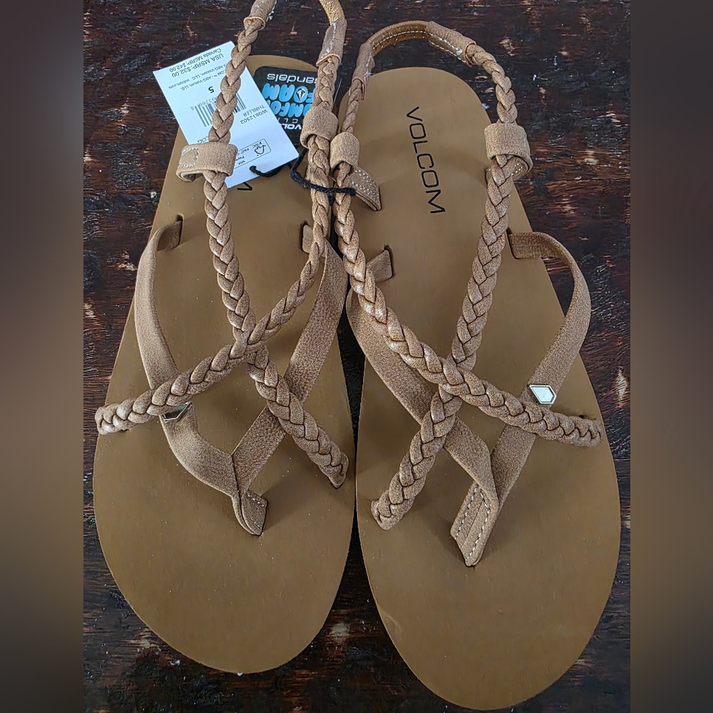 Volcom Thriller Kids Sandals Size 5 NWT